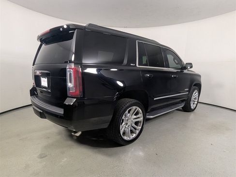 Used 2020 GMC Yukon SLT w/ Premium Edition image 7