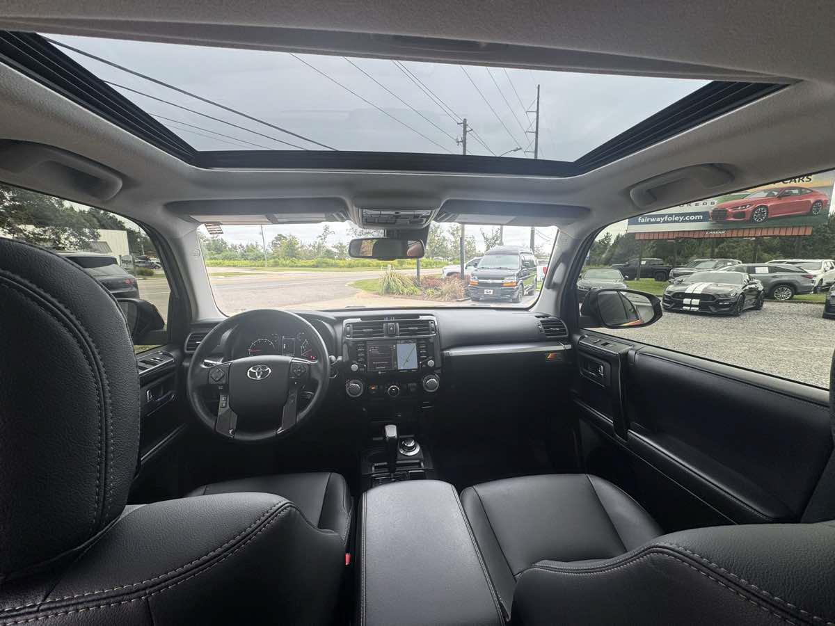Used 2023 Toyota 4Runner 40th Anniversary SE AWD/4WD image 23
