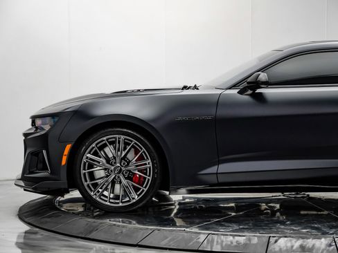 Used 2024 Chevrolet Camaro ZL1 RWD image 8