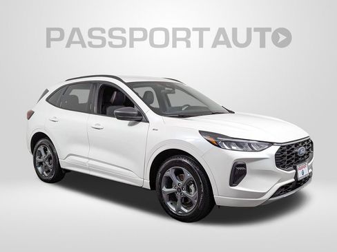 Used 2023 Ford Escape ST-Line w/ Tech Pack #1 image 8