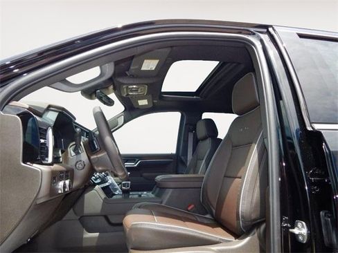 New 2025 GMC Sierra 1500 Denali w/ Technology Package image 10