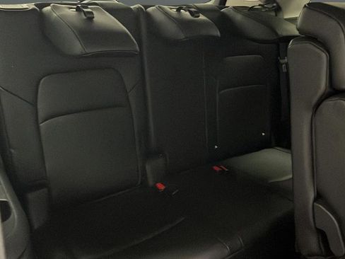 Used 2025 Nissan Pathfinder SL w/ Black Appearance Package FWD image 26
