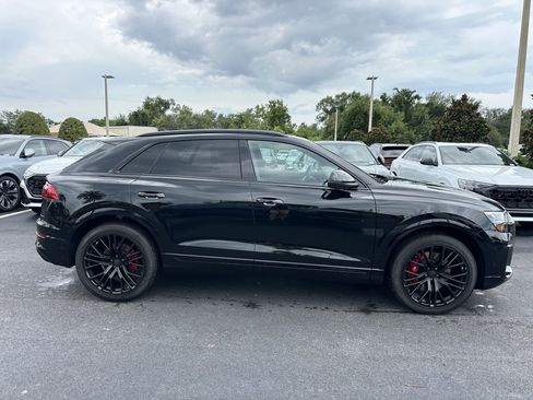 New 2026 Audi SQ8 Prestige AWD/4WD image 3