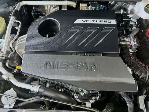 Used 2025 Nissan Rogue SV FWD image 32