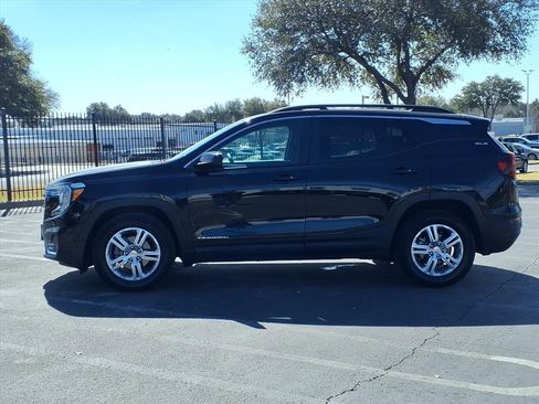 Used 2022 GMC Terrain SLE w/ Driver Convenience Package image 5