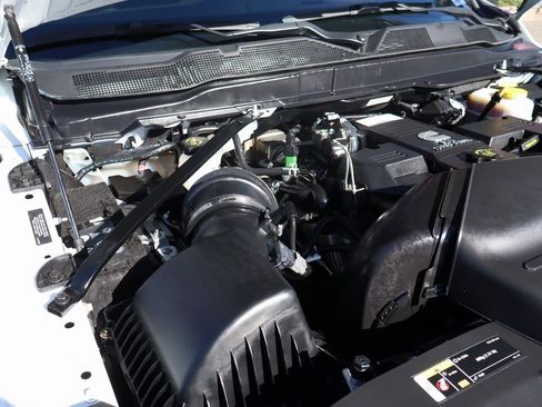 Used 2024 RAM 3500 Tradesman image 12