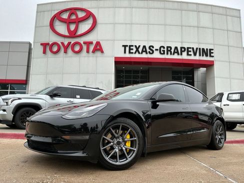 Used 2021 Tesla Model 3 Long Range image 2