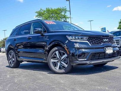 Used 2023 Kia Sorento S w/ Panoramic Sunroof Package