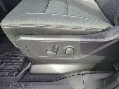New 2026 RAM 1500 Big Horn AWD/4WD image 10