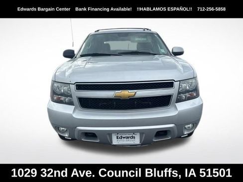 Used 2013 Chevrolet Avalanche LS AWD/4WD image 2