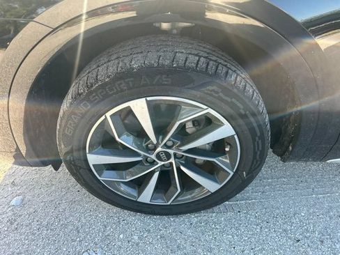 Used 2023 Audi Q5 2.0T Premium Plus w/ Premium Plus Package AWD/4WD image 20
