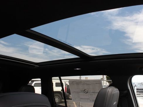 New 2026 Buick Enclave Sport Touring w/ Power Package image 5