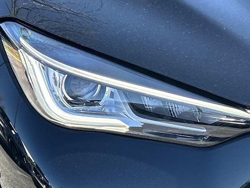 Certified 2025 INFINITI QX55 Luxe image 10