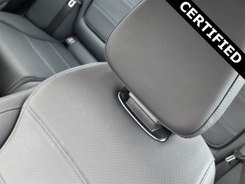 Certified 2025 Mercedes-Benz C 300 4MATIC Sedan image 18