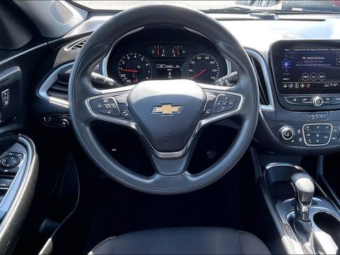 Used 2024 Chevrolet Malibu LT FWD image 8