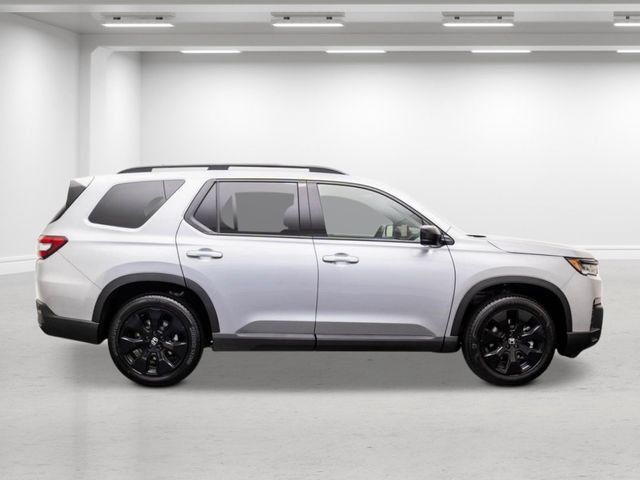 New 2026 Honda Pilot Black Edition image 2