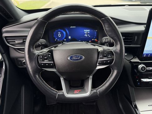 Used 2022 Ford Explorer ST w/ Equipment Group 401A image 13