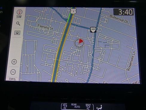 Used 2023 Toyota Sienna XLE w/ XLE Plus Package image 38