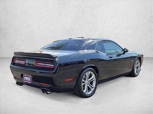 Used 2022 Dodge Challenger R/T image 5