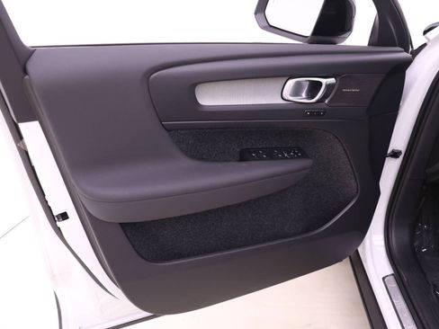 New 2026 Volvo XC40 B5 Plus w/ Climate Package image 11