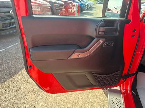 Used 2013 Jeep Wrangler Unlimited Sport AWD/4WD image 7