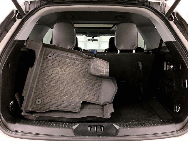 Used 2023 Ford Explorer XLT w/ Equipment Group 202A AWD/4WD image 34