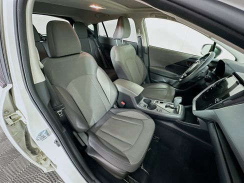 Used 2025 Subaru Crosstrek 2.0i Premium image 29