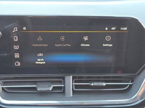 New 2026 Chevrolet Trax RS w/ Sunroof Package image 22