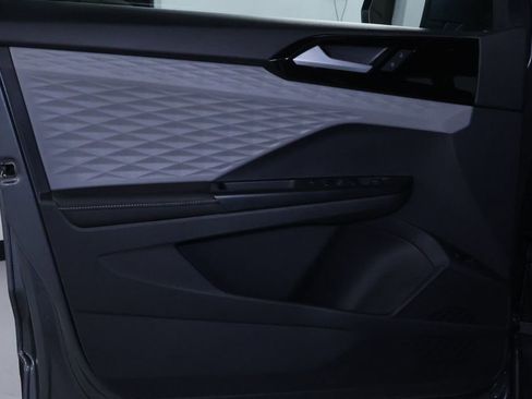 Used 2024 Volkswagen Taos S image 11