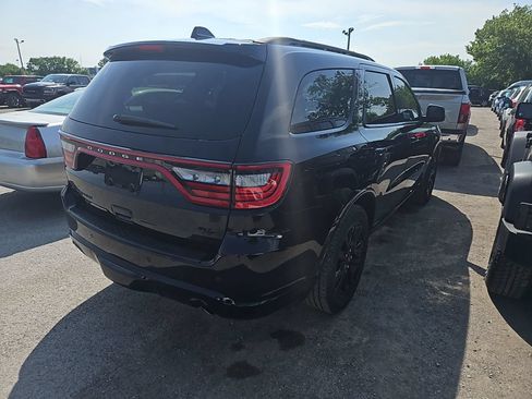 Used 2017 Dodge Durango R/T AWD/4WD image 3
