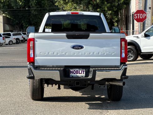 New 2025 Ford F250 XLT w/ F-250 >10K GVWR Package image 4
