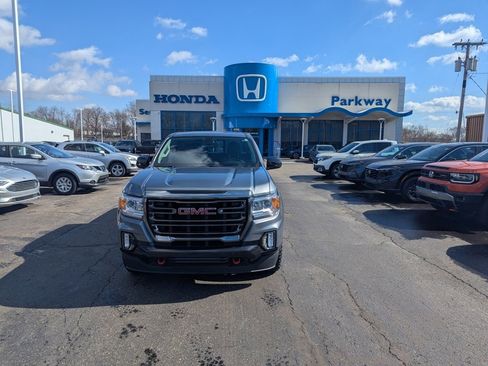 Used 2022 GMC Canyon AT4 w/ Trailering Package image 8