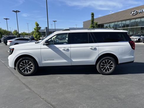 Used 2025 Ford Expedition Max Platinum AWD/4WD image 12