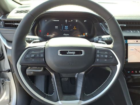 New 2026 Jeep Grand Cherokee Altitude AWD/4WD image 11
