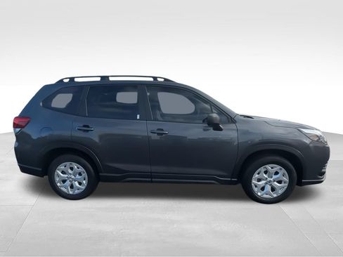 Used 2023 Subaru Forester AWD/4WD image 9