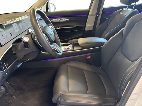 New 2026 Genesis GV70 2.5T AWD/4WD image 9