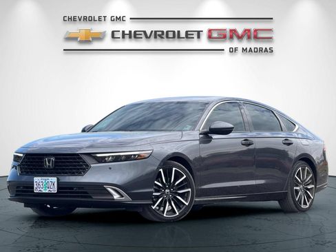 Used 2023 Honda Accord Touring image 7