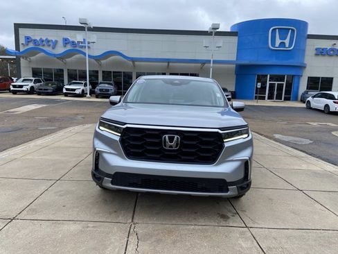 Used 2024 Honda Pilot EX-L image 3