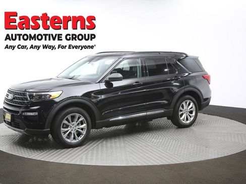 Used 2022 Ford Explorer XLT w/ Equipment Group 202A image 59