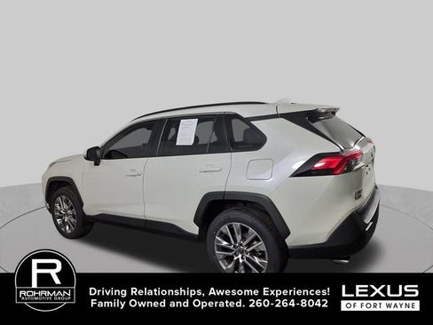 Used 2022 Toyota RAV4 XLE Premium AWD/4WD image 11