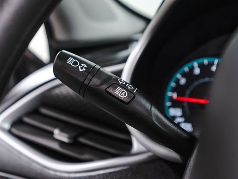 Used 2025 Chevrolet Malibu LT image 22