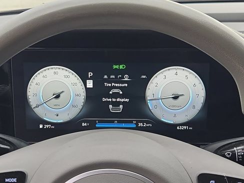 Used 2024 Hyundai Elantra SEL FWD image 11