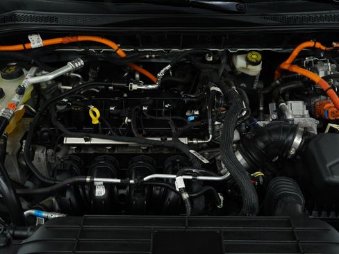 Used 2023 Ford Escape SE w/ Class II Trailer Tow Package image 34