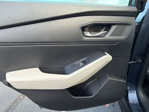 Used 2023 Honda Accord EX image 14