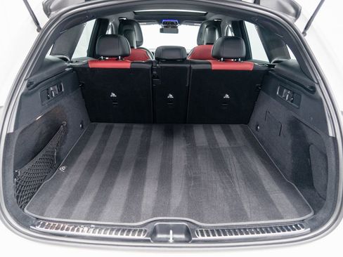 Used 2025 Mercedes-Benz GLC 300 4MATIC image 31