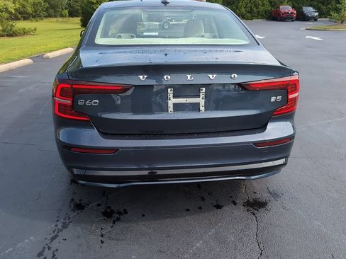Used 2024 Volvo S60 B5 Plus FWD image 4