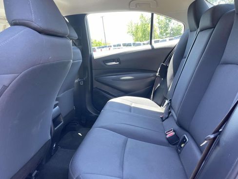Used 2021 Toyota Corolla LE FWD image 9