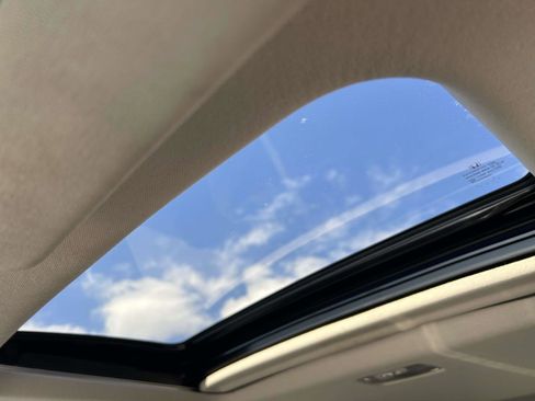 Used 2022 Honda HR-V EX image 11