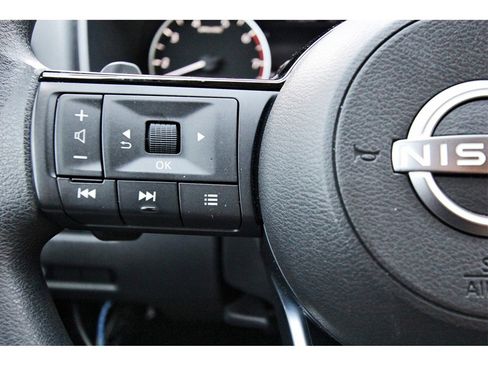 Certified 2023 Nissan Rogue SV image 11