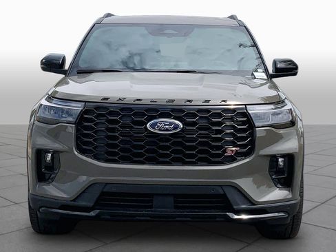 New 2026 Ford Explorer ST AWD/4WD image 3